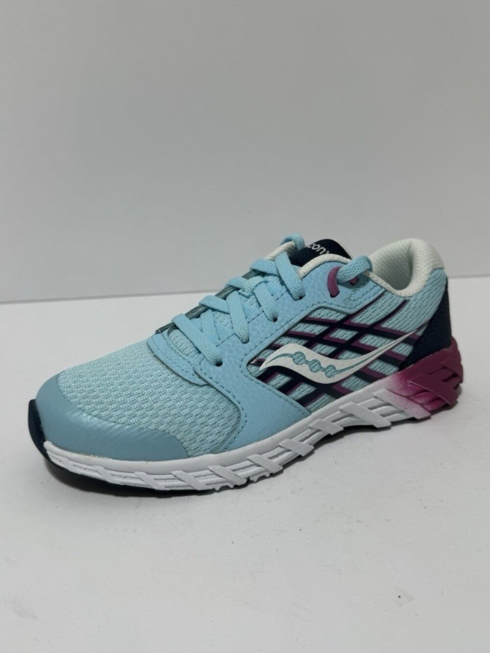 Saucony Big Kids' Wind 2.0 Sneakers Blue, Boys' Size 2 M